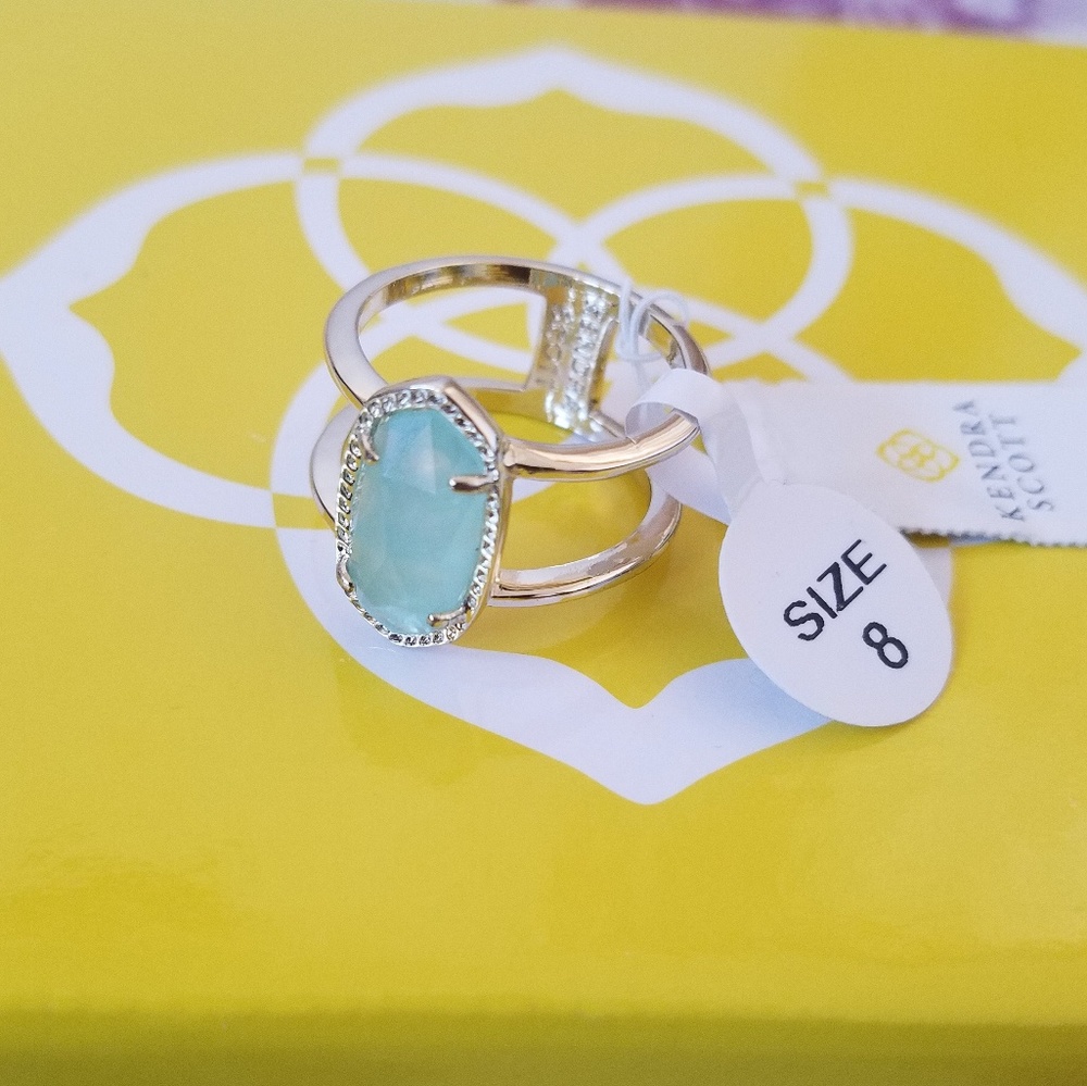 NWT Kendra Scott Elyse Ring